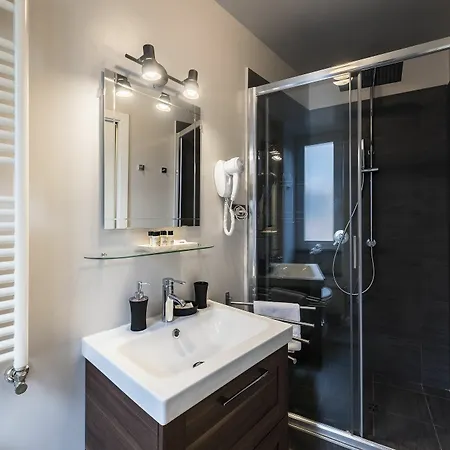 爱德梵蒂冈套房酒店 * 罗马