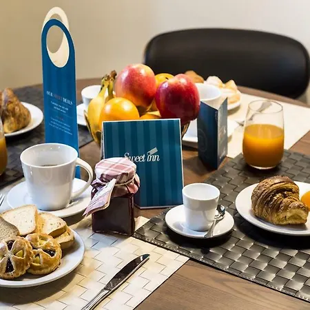 爱德梵蒂冈套房酒店 *