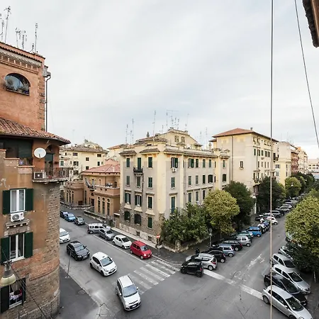 Ad Vatican Apartment
